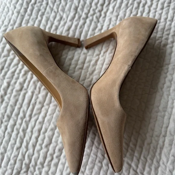 Vince Camuto Suede Pumps - Picture 3 of 7
